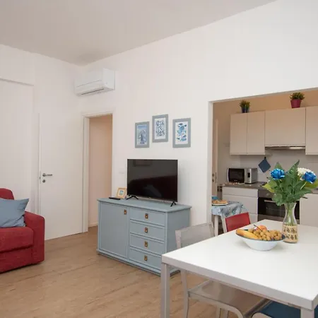 Di 65 Mq. A 50 Metri Dal Mare *